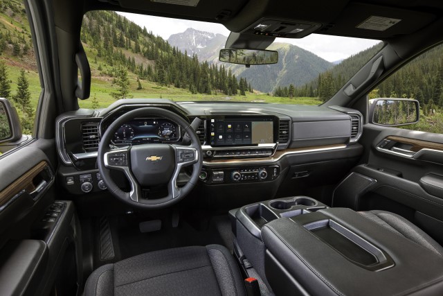 Silverado LT interior